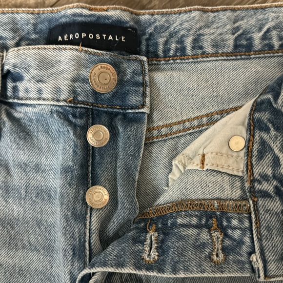 Aeropostale Low Rise Skater Jeans - Picture 3 of 5